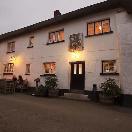 Duke Of York Hotel Dolton Exterior photo