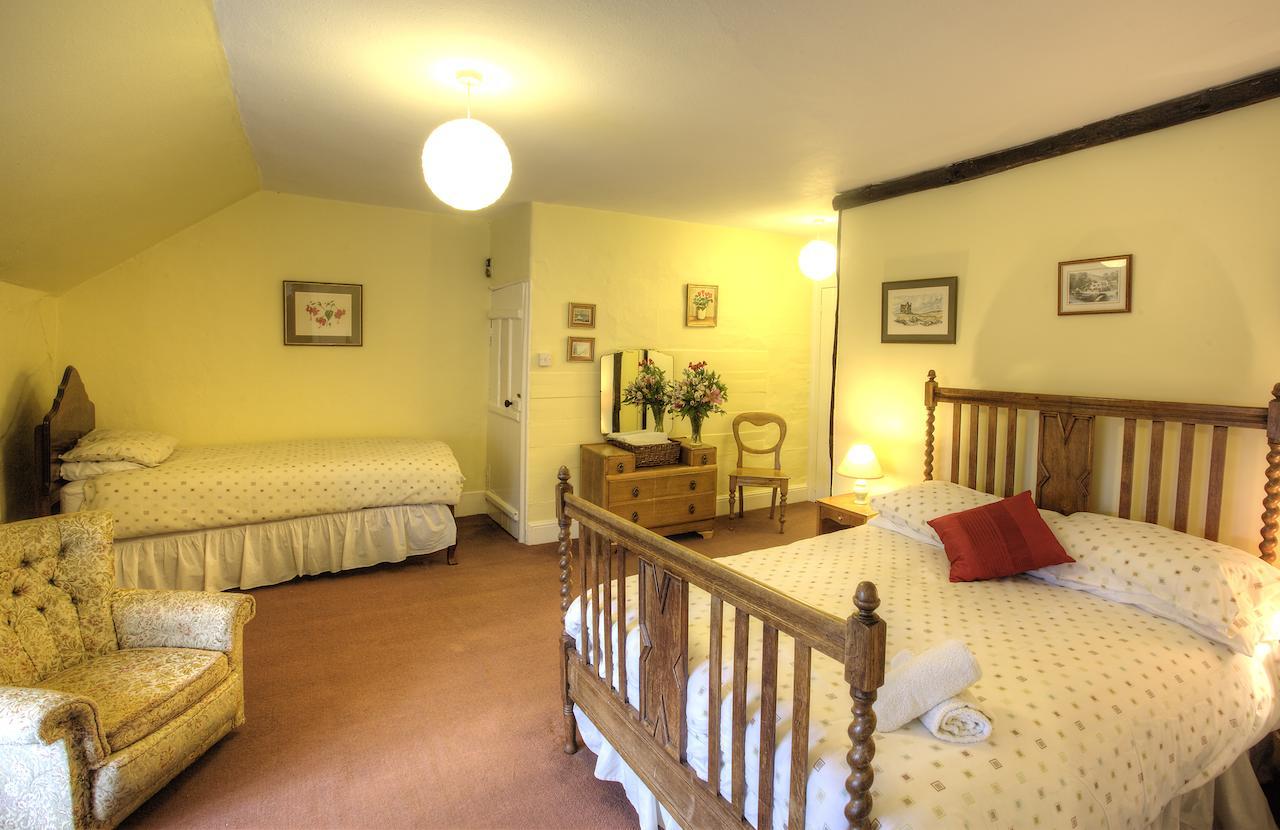 Duke Of York Hotel Dolton Room photo
