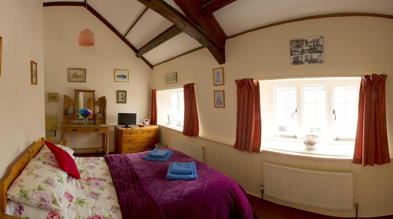 Duke Of York Hotel Dolton Room photo